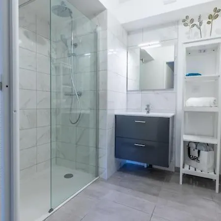 Le Vercingetorix Centre +parking * Κλερμόν Φεράν